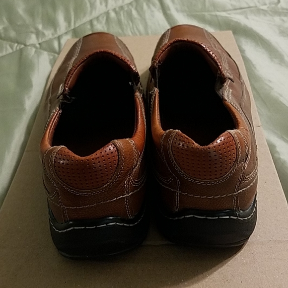 Johnston & Murphy Mens size 11m, brown leather - Picture 4 of 6